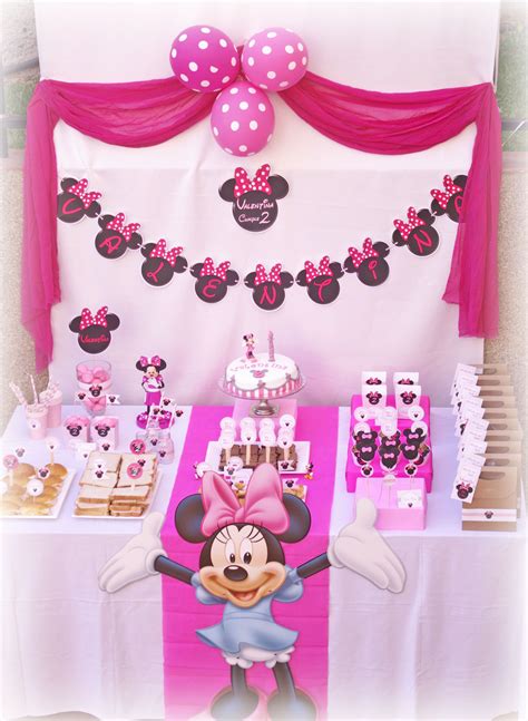 decoraciones de cumpleaños de minnie mouse|minnie mouse blanco y negro.